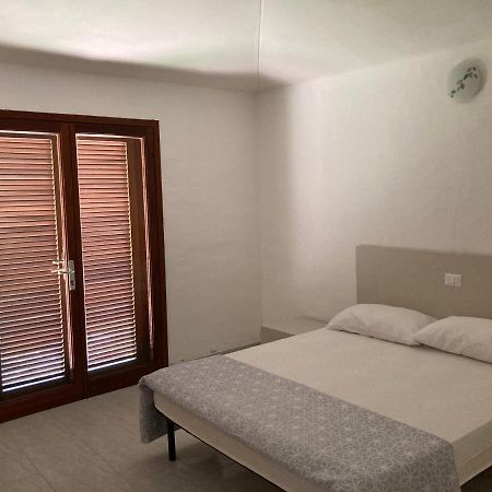 圣特奥多罗Residenze Gambaru别墅 外观 照片